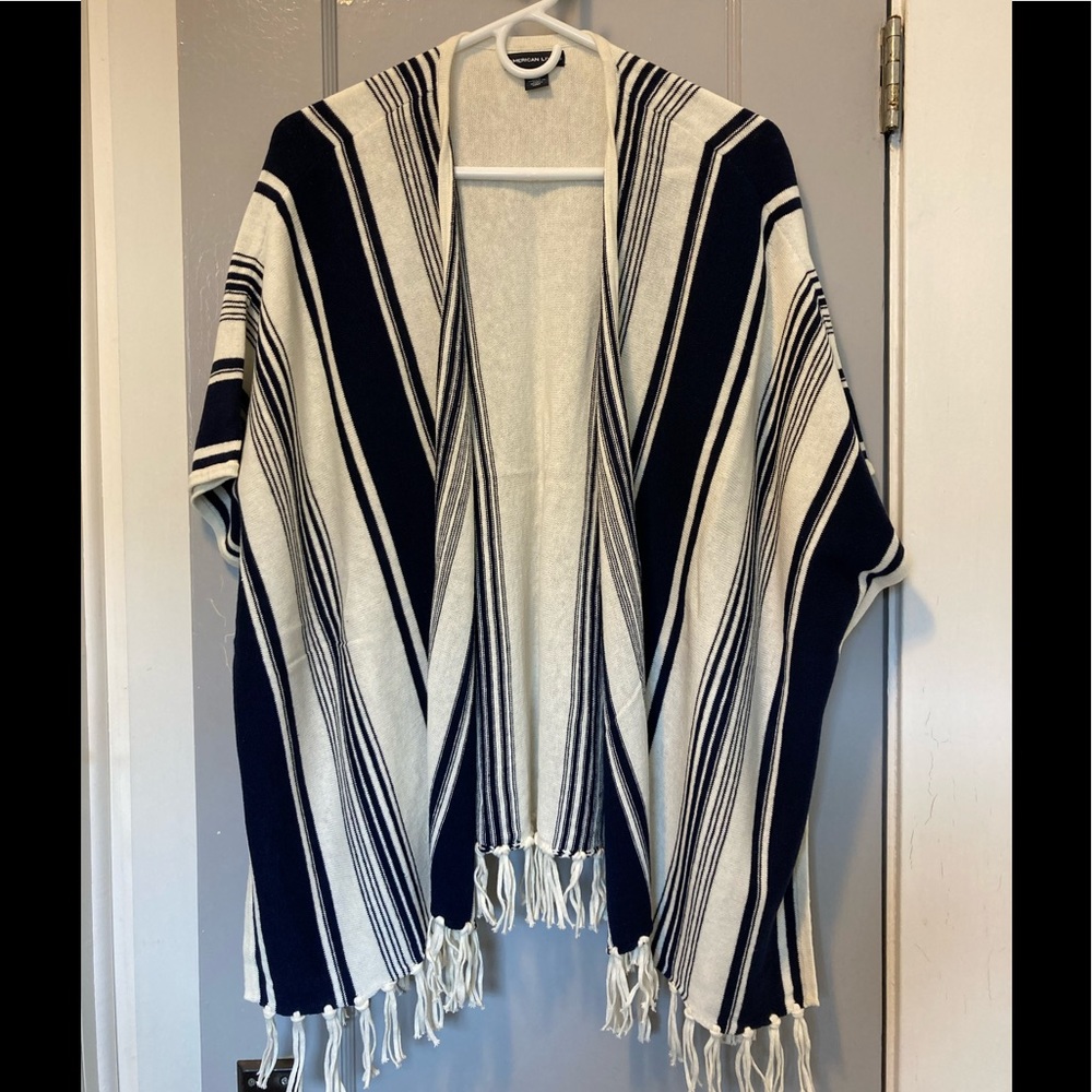 NWOT lightweight striped wrap/ruana